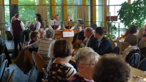 Auch in diesem Jahr besuchte der freie Kandidat zur Bürgermeisterwahl in Wadgassen, Sebastian Greiber, den Seniorennachmittag in Schaffhausen.