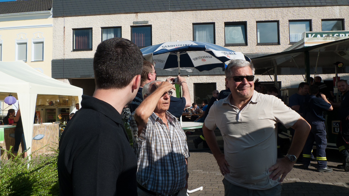 Sebastian Greiber bei der Eröffnung des Feuerwehrfest in Hostenbach.