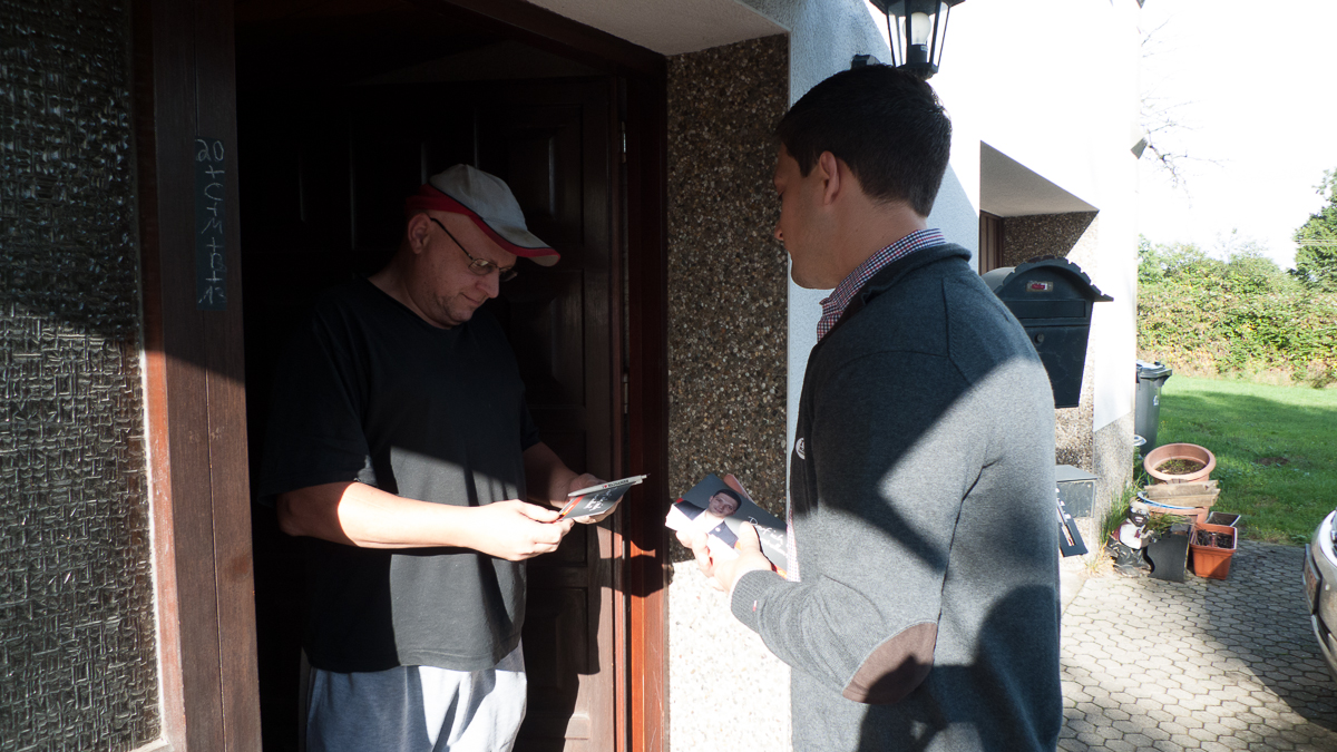 Seit dem 10. September 2013 macht der freie Bürgermeister Kandidat Sebastian Greiber seine Haustürbesuche in Friedrichweiler.