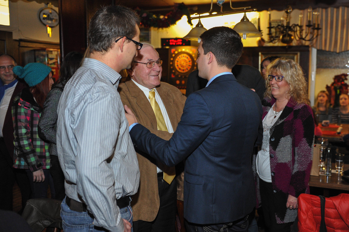 Wahlparty von Sebastian Greiber bei Carmen im Bürgerhof Wadgassen. (Foto: Tobias Wilhelm)